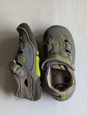 stride rite reggie fisherman sandals gray lime toddler size 10